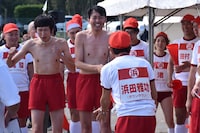 浜田組の様子。