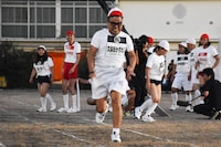 とろサーモン久保田