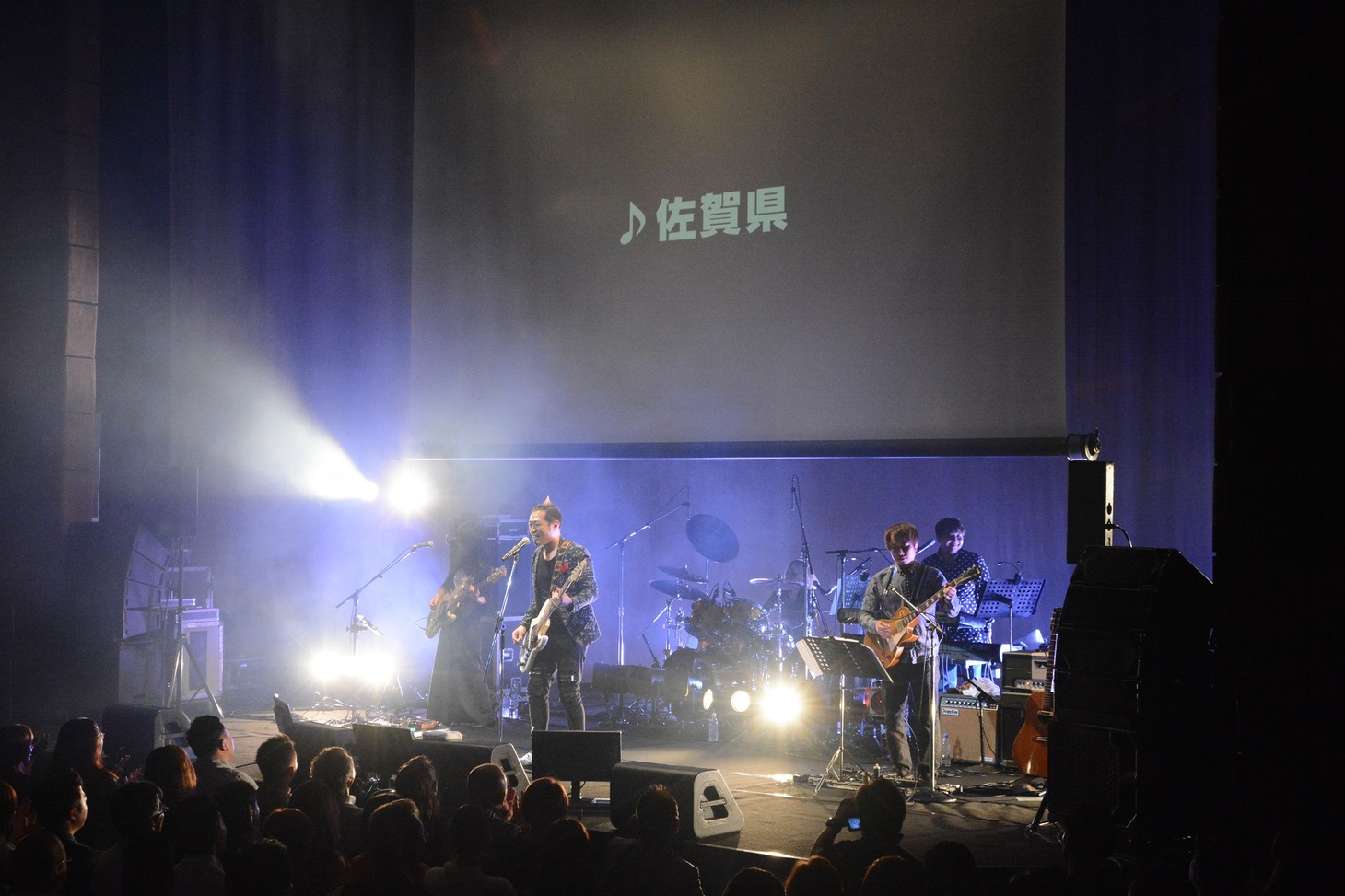 「はなわワンマンライブ『カラアゲ』」の様子。
