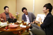 和牛と速水もこみち（中央）。(c)関西テレビ