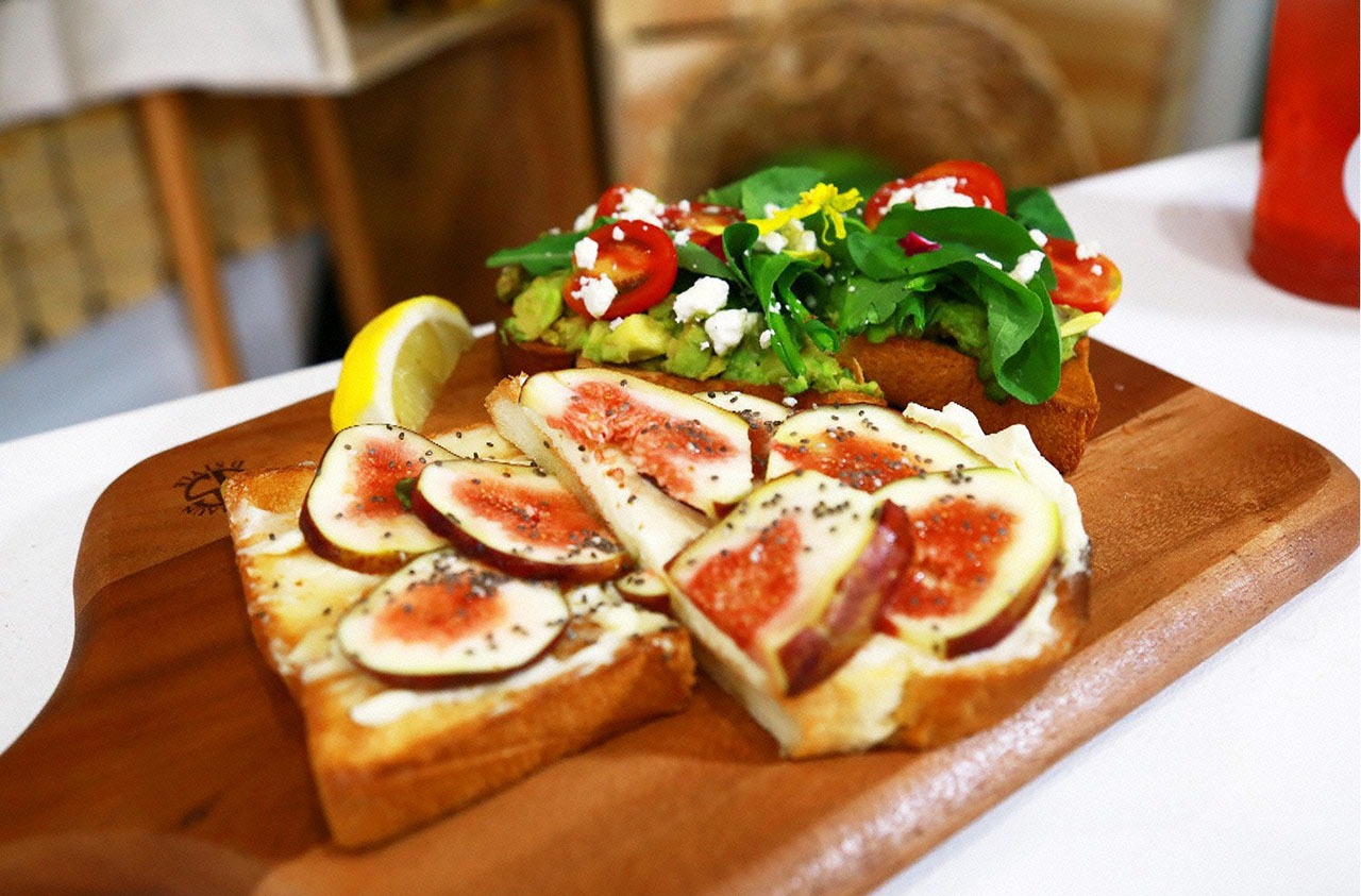 「ハワイの行列店 日本に初上陸しませんか？～熱海のシャッター商店街編～」より。(c)テレビ東京