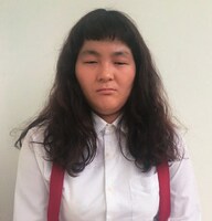 「詐欺メイクコンテスト」投稿例（詐欺メイク前）