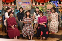 「踊る踊る踊る！さんま御殿 秋の女子アナVS女芸人 イケメン＆美女大漁祭」のワンシーン。(c)日本テレビ