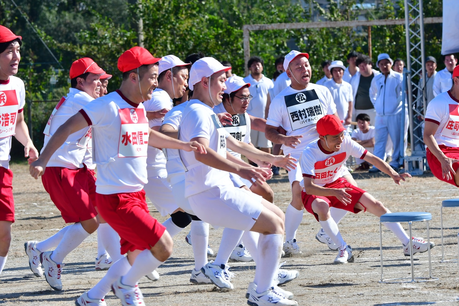 「イス取り合戦」(c)TBS