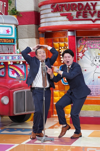 ネタを披露するメンバー。(c)読売テレビ