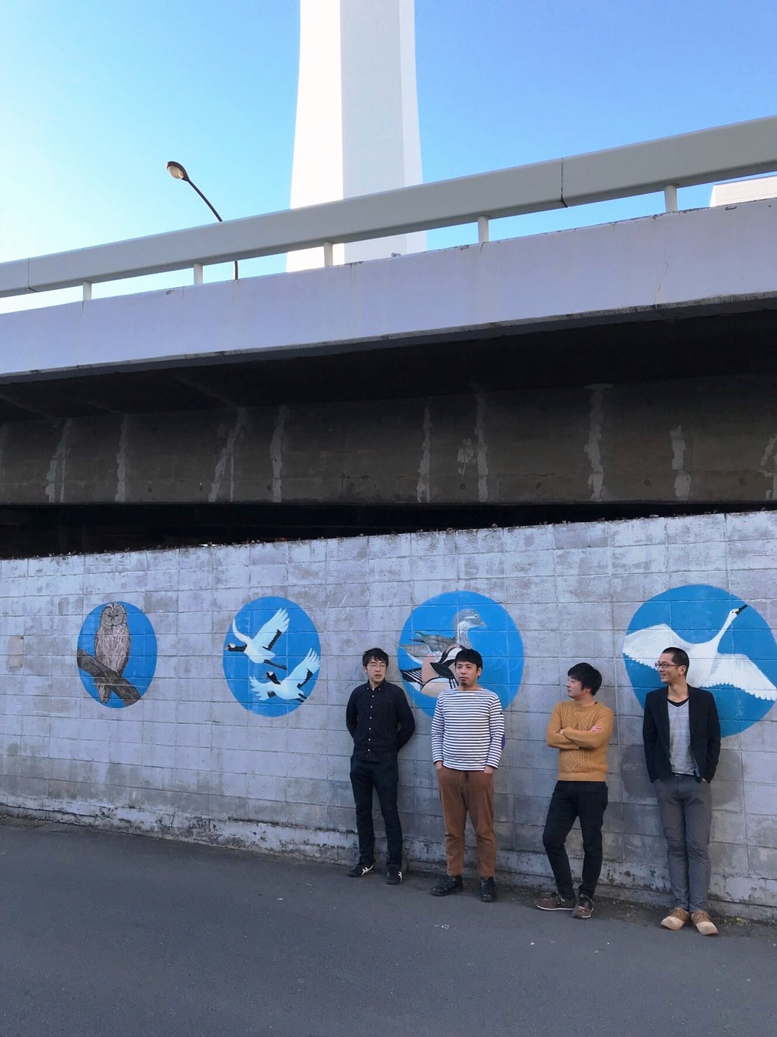 カバー、コラボ、リメイク…3つの味を楽しめる夜ふかしの会ライブ