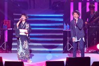 ナオト・インティライミ（右）