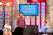 2本目のコントを披露するネルソンズ。(c)NHK