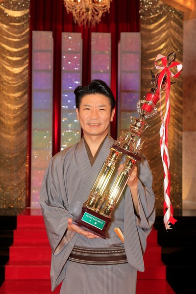 「平成30年度 NHK新人落語大賞」大賞に輝いた桂三度。