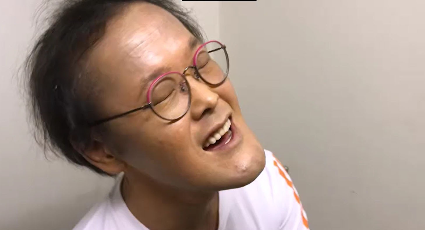 ドッキリを受けるアインシュタイン稲田。