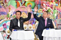 （左から）さまぁ～ず三村、出川哲朗。(c)テレビ朝日