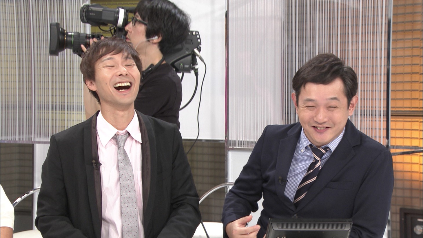 「スマートフォンデュ」に出演するマシンガンズ。写真は前回放送時のもの。(c)テレビ朝日