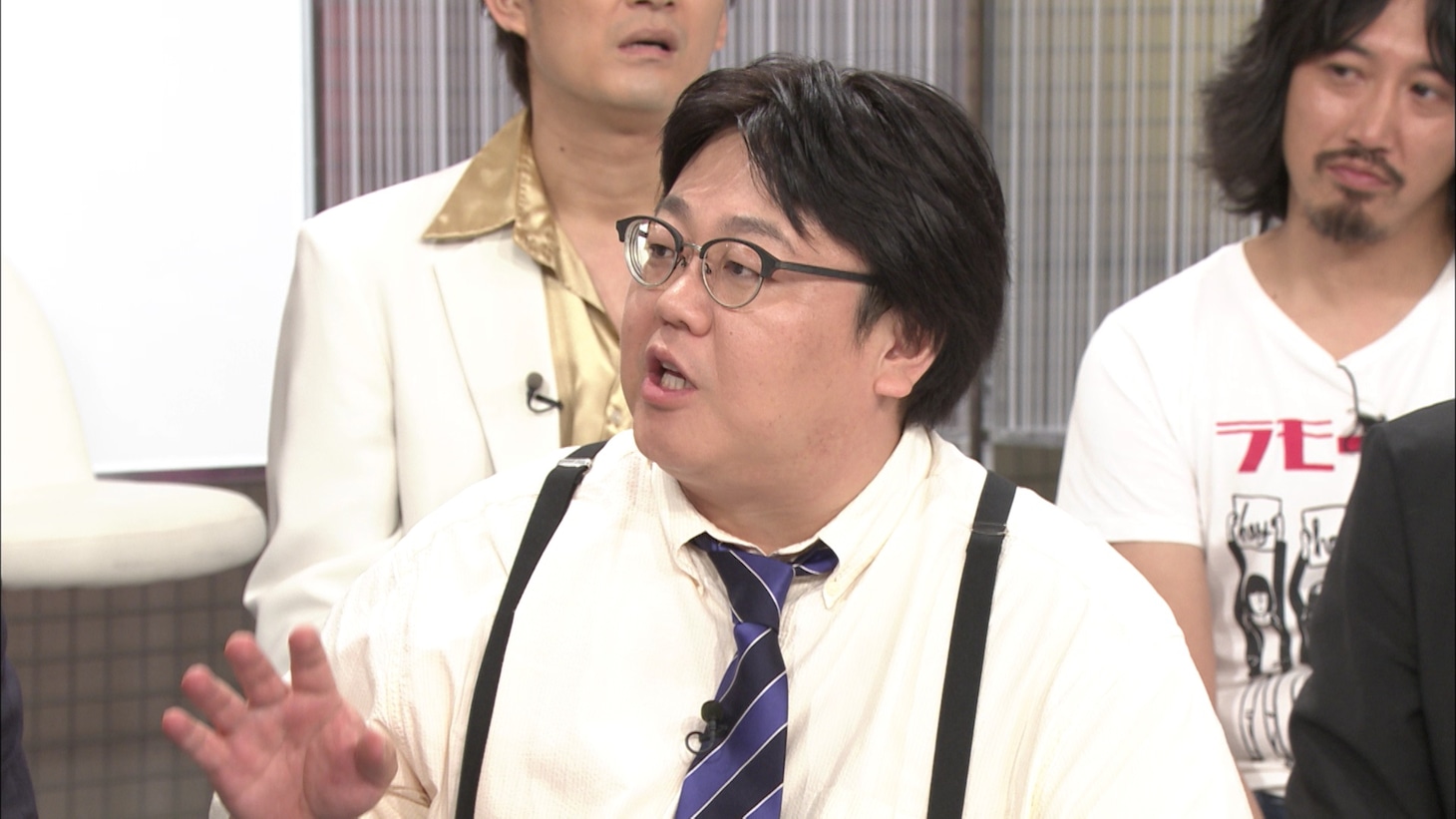 「スマートフォンデュ」に出演するタイムマシーン3号・関。(c)テレビ朝日