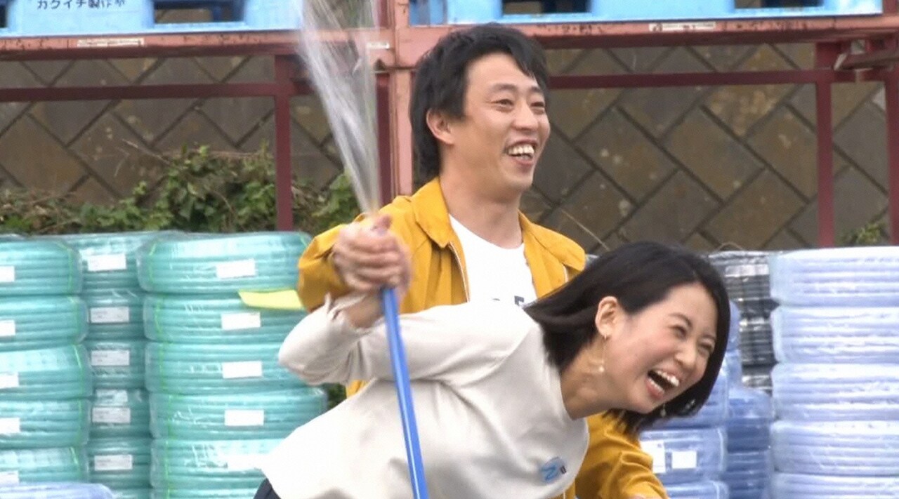 ホースマニアの女性とデートするさらば青春の光・森田。(c)日本テレビ