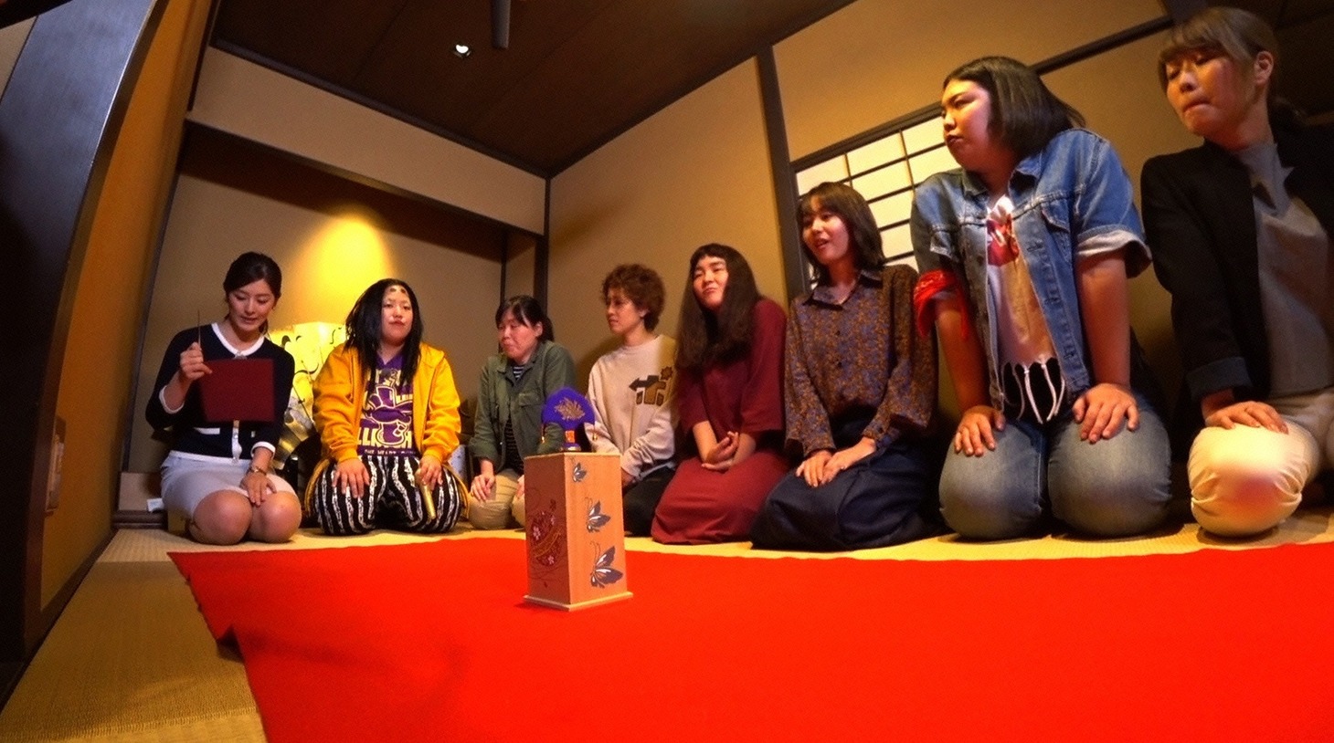 「ゆりの小町presents おんな芸人・京都美ューティーツアー」のワンシーン。(c)読売テレビ