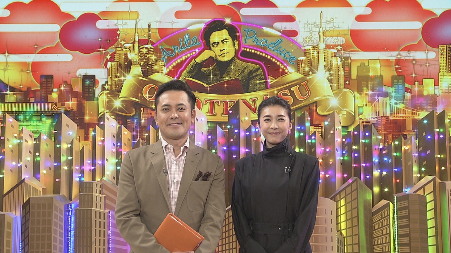 くりぃむしちゅー有田（左）とゲストの竹内結子（右）。(c)NHK