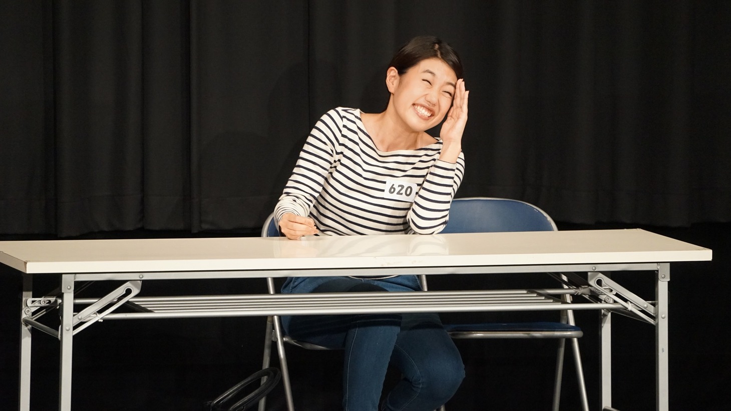 「女芸人No.1決定戦 THE W」2回戦の様子。横澤夏子。