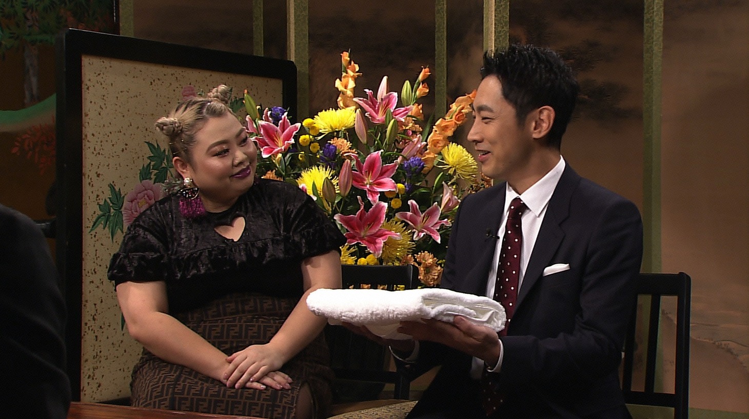 「なんでそんなに高いのか!?」のワンシーン。(c)日本テレビ
