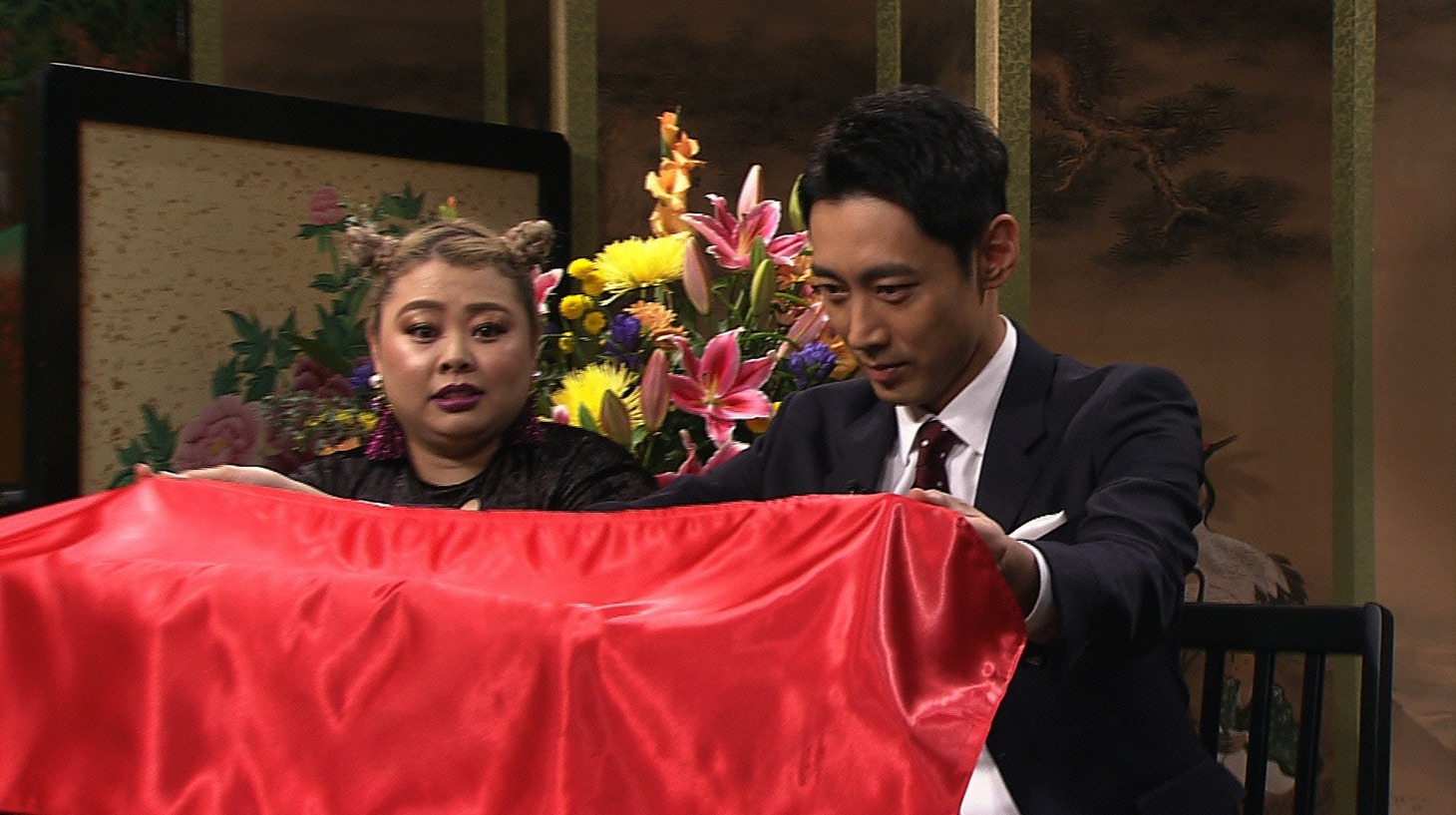 「なんでそんなに高いのか!?」のワンシーン。(c)日本テレビ