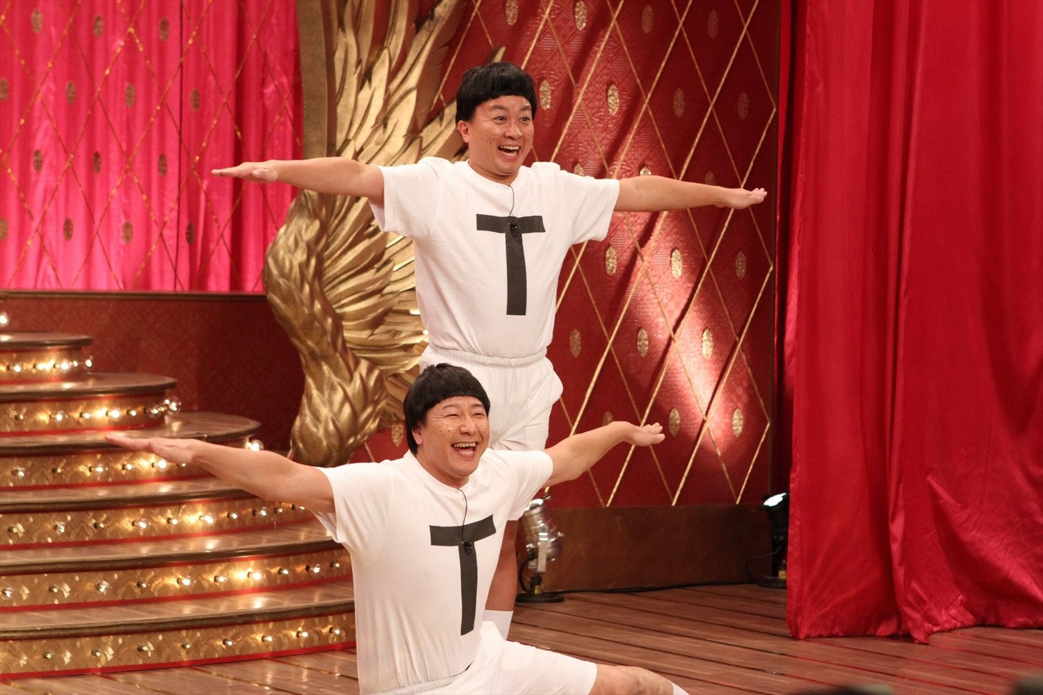 「ネタパレ」で「TT兄弟」ネタを披露する、チョコレートプラネット。(c)フジテレビ