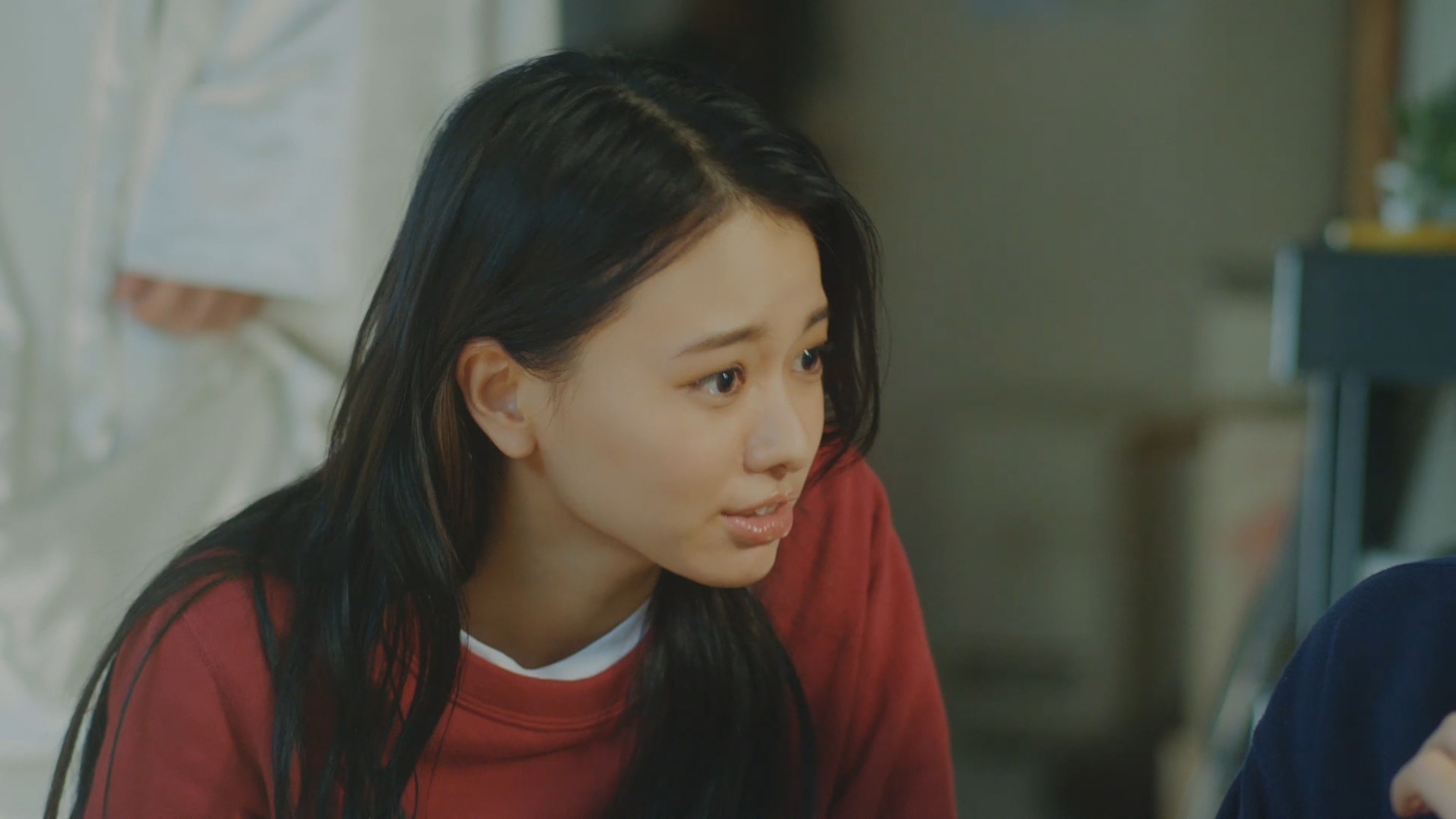 「グイグイくる彼女 大好き編」のワンシーン。