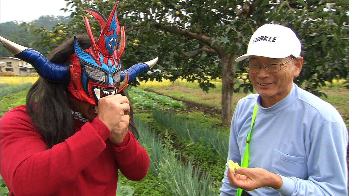 獣神サンダー・ライガーによる相席旅のワンシーン。(c)ABC