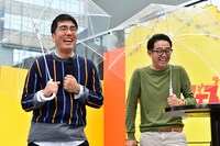 おぎやはぎ。左から小木、矢作。