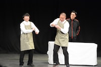 コント「新人バイト指導」より。