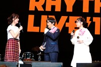「バズリズム LIVE 2018」に出演した大原バカリ子（右から2人）。（撮影：山内洋枝）