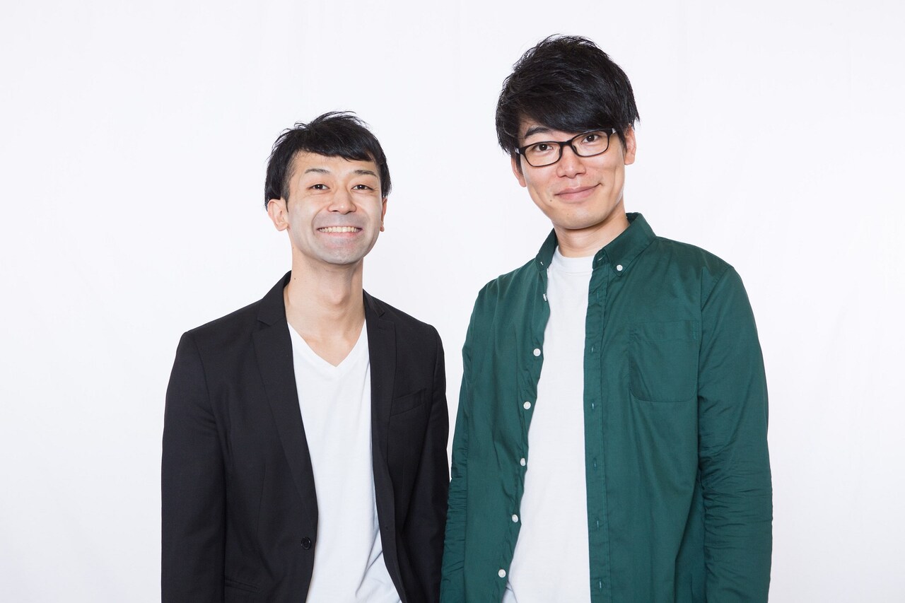 ロマン峠。左から平岡隼馬、井上正太。