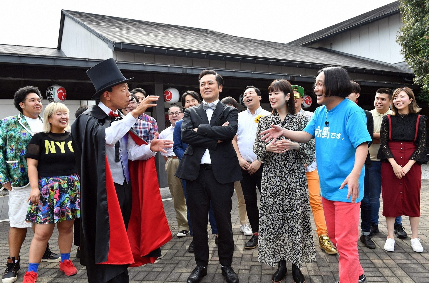 「有田ジェネレーション」で大江戸温泉物語に集う出演者たち。(c)TBS