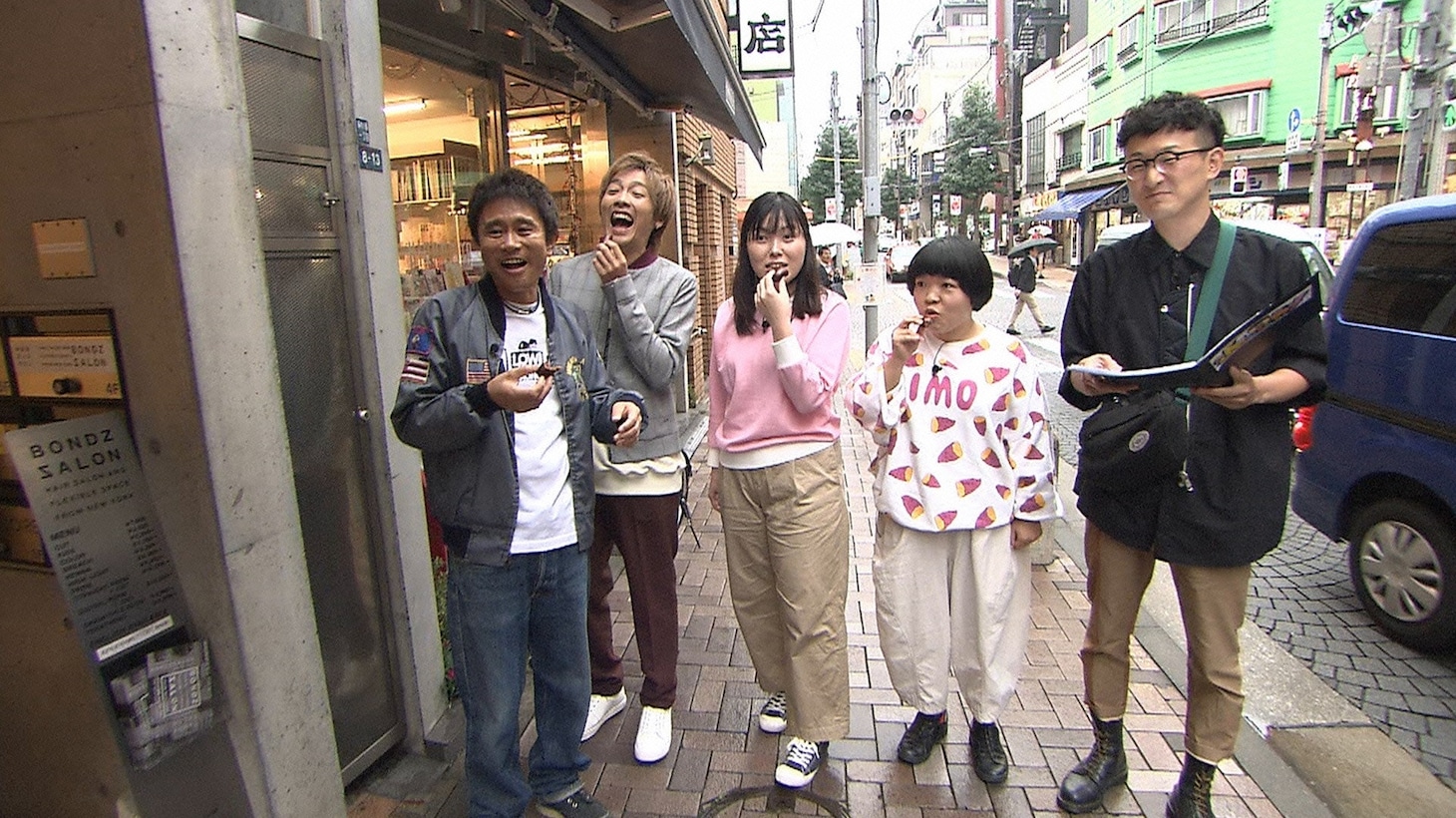 左からダウンタウン浜田、紘毅、尼神インター誠子、おかずクラブ・オカリナ、ロバート馬場。(c)読売テレビ