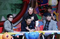 司会の今田耕司、東野幸治、野性爆弾ら。