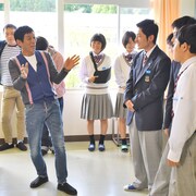 明石家さんま、鹿児島の高校をサプライズ訪問「明石家電視台」ロケ