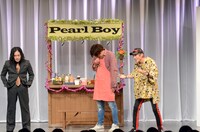 「チャラ喜劇」のワンシーン。