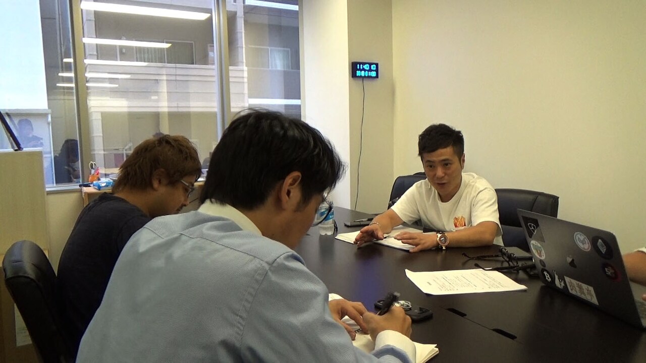 「お笑いの仕事してない」カラテカ入江、どこに向かっているのか密着取材