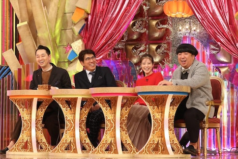 （左から）バナナマン設楽、石橋貴明、今田美桜、バナナマン日村。(c)フジテレビ