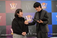 左からゆりやんレトリィバァ、青木源太アナウンサー。