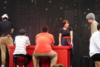 「三つ巴コントバトル」のワンシーン。(c)BSフジ