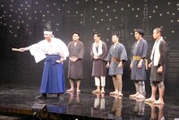 「三つ巴コントバトル」のワンシーン。(c)BSフジ