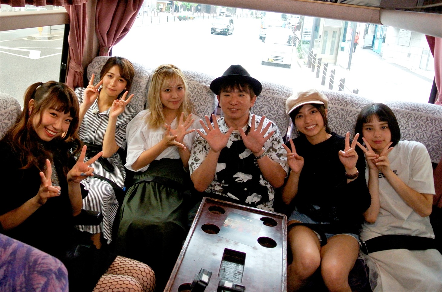 よゐこ濱口とベイビーレイズJAPAN。(c)テレビ朝日