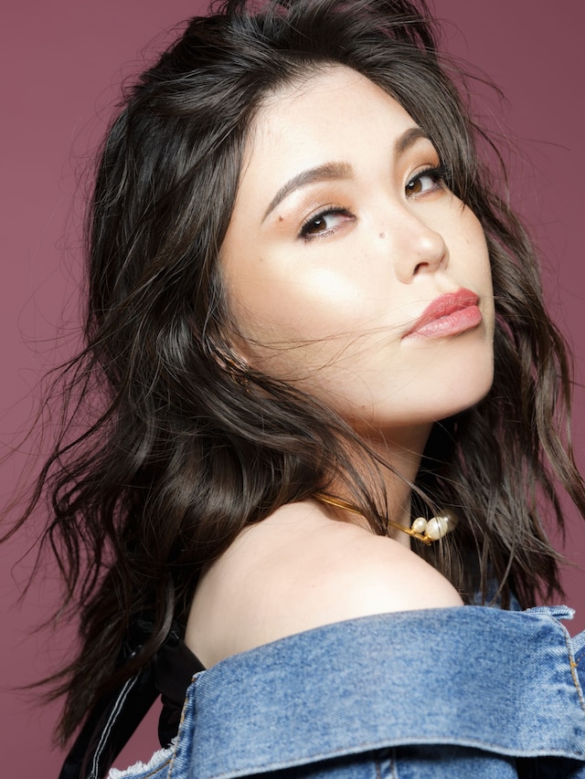 ボス顔メイクに挑戦した尼神インター誠子。