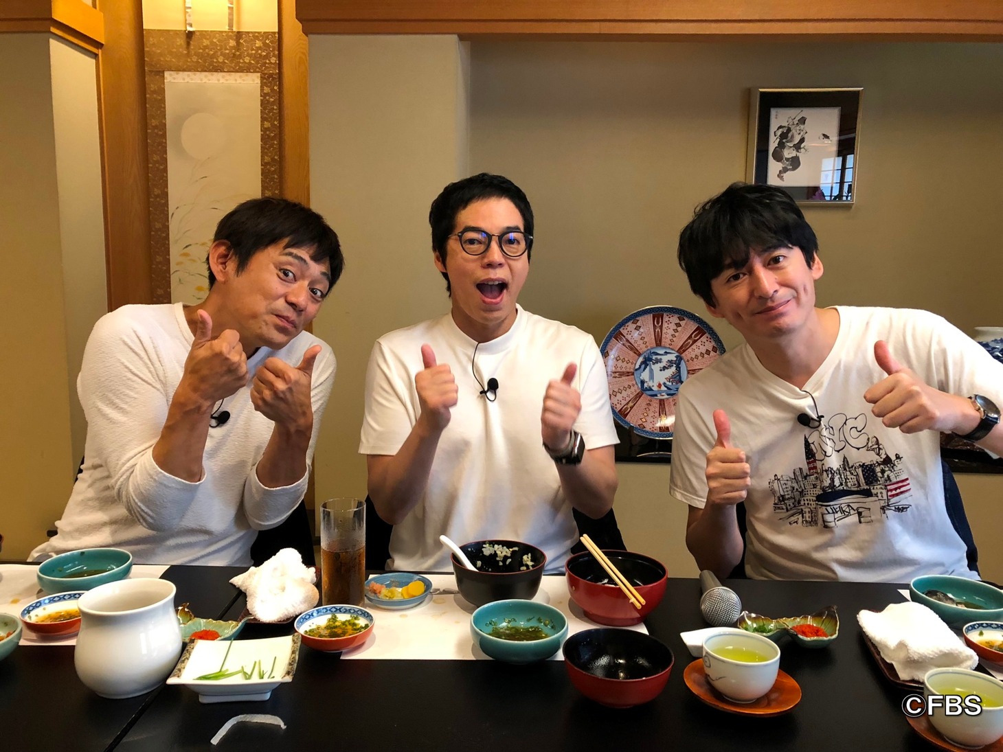 左から博多華丸、今田耕司、博多大吉。