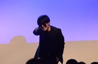 マジックに成功したニセトム・クルーズ。