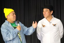 左からダイノジ大地、ピエール瀧。(c)静岡朝日テレビ