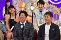 前列左から原口あきまさ、神奈月。後列左から小坂なおみ、羽生ゆずれない。