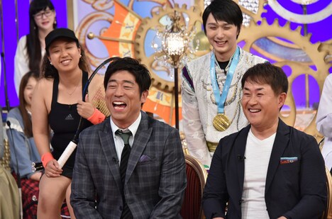 前列左から原口あきまさ、神奈月。後列左から小坂なおみ、羽生ゆずれない。