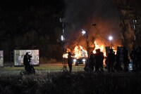 「今田・東野 世界へ飛ぶ ～The phoenix to the world～」ロケ中の様子。