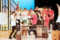 「マンゲキ大運動会」チーム分けの様子。