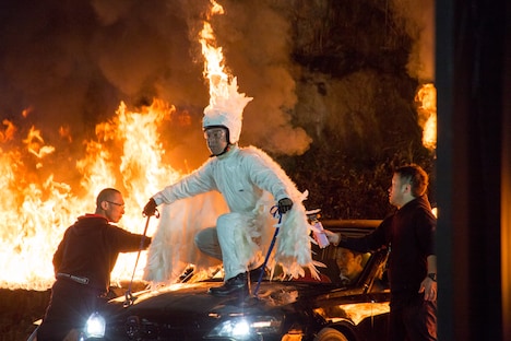 「今田・東野 世界へ飛ぶ ~The phoenix to the world~」ロケ中の様子。